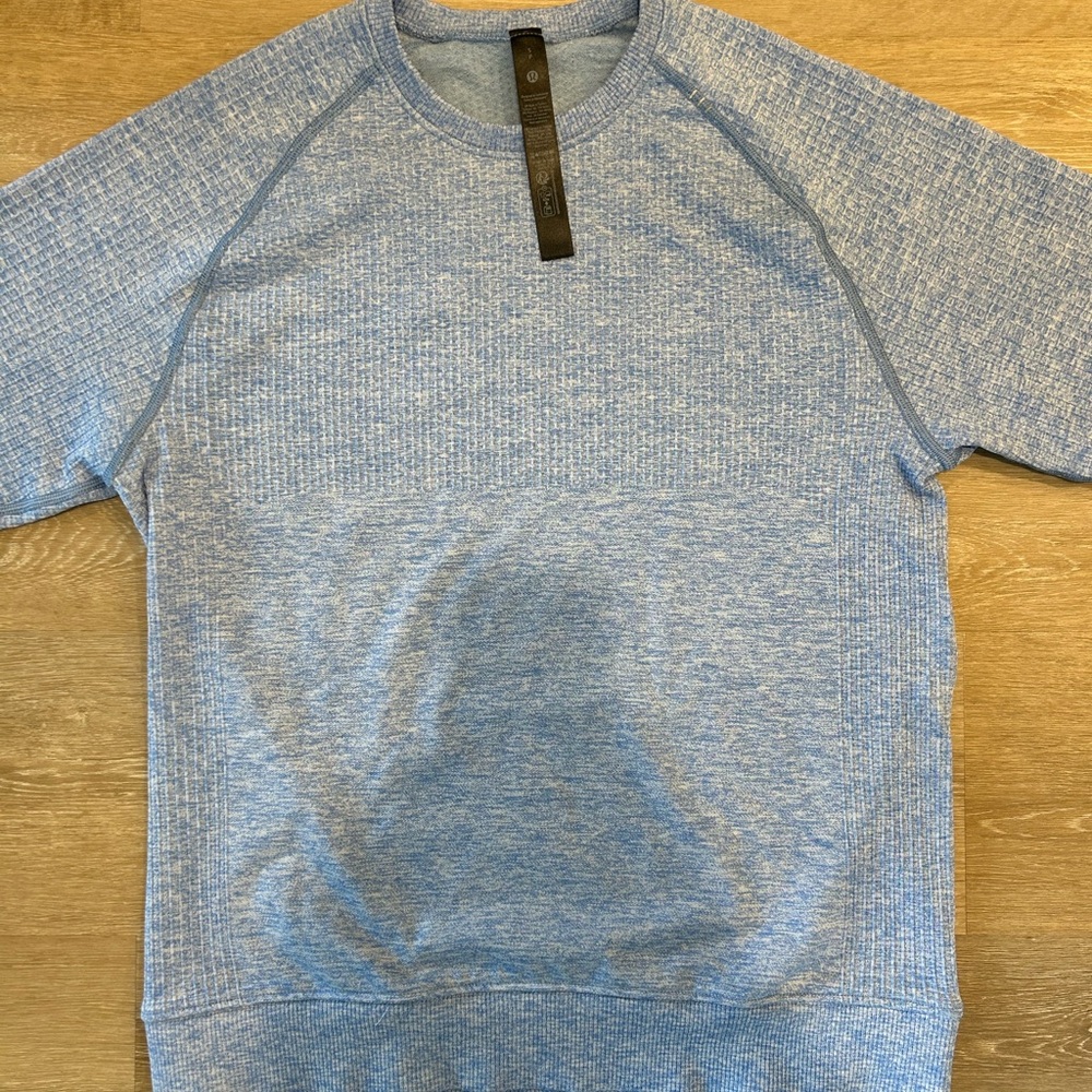 Lululemon Engineered Warmth Long Sleeve Crew (size S)